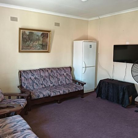Mumo Lodge Badplaas Eksteriør billede